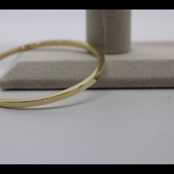 14k Gold Slip on Squared Bangle - Picture 14 of 14
